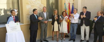 Inauguración del centro de día en l’Olleria con el presidente Fabra