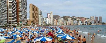 La Comunitat Valenciana recibe en julio un 0,7 % más de turistas extranjeros