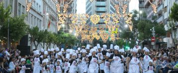 Desfile del ninot de las hogueras de San Juan de Alicante 2019