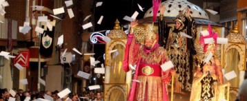 Las fiestas de Moros y Cristianos de Callosa d’en Sarrià en Festa! Carretera i Manta