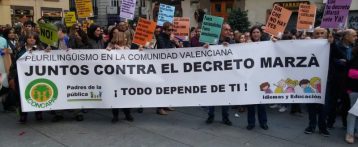 La plataforma Idiomas y Educación advierte a directores de colegios sobre la suspensión del decreto de Plurilingüismo por el TSJ para que no incurran en delito