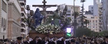 Reportaje sobre la salida de la Hermandad Penitencial Stabat Mater de Alicante