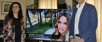 La actriz alicantina Vanesa Romero es elegida en Elda como la ‘Mejor Calzada de España 2016’