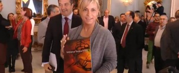 Sonia Castedo presenta el libro de la Semana Santa alicantina