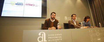 Costa Blanca despliega su potencial turístico en FITUR con una apuesta decidida por el interior de la provincia y las fiestas populares