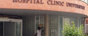 Cerrado por vacaciones: el Hospital Clínico de Valencia cierra Medicina Interna, Traumatología, el Paritorio y la mitad de Maternidad en verano