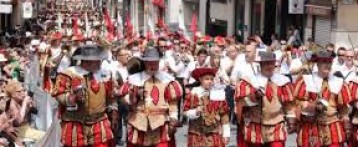 12tv estará retransmitiendo en directo las fiestas de Moros y Cristianos en Petrer.