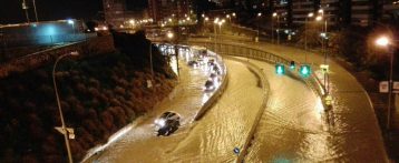 Alicante está en alerta naranja por tormentas, oleaje y fuertes lluvias de hasta 40l./mt2 en una hora