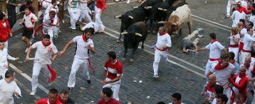 150 mossos valencians corren en els tancaments de Sant Fermín